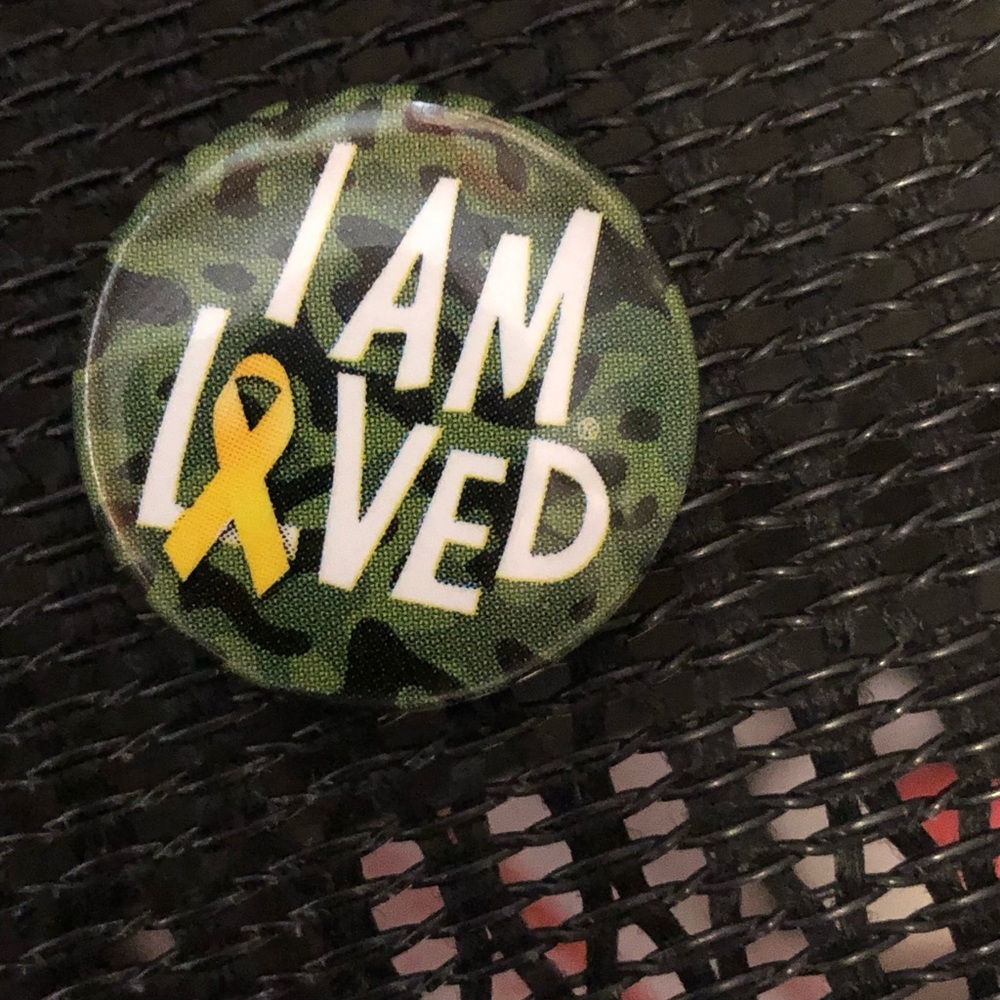 ❤️2012 Helzberg -I am Loved - Camouflage Army Pin-  664 $12  or 🎉
